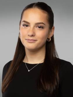 Nele Uzunmehmetoglu